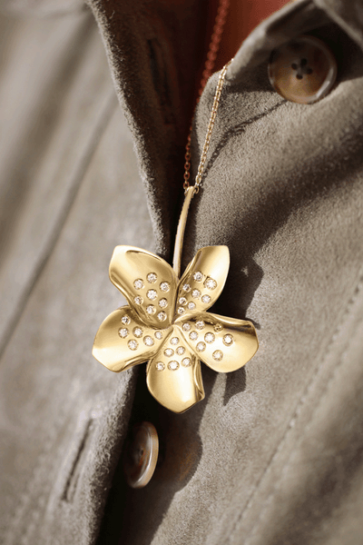 CHAMPAGNE DIAMOND FRANGIPANI NECKLACE