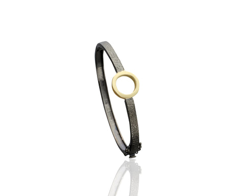 GOLD CIRCLE BRACELET