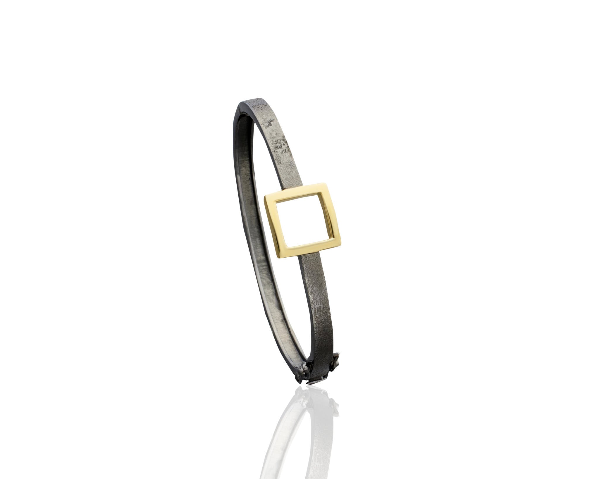 GOLD SQUARE BRACELET