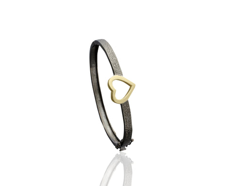 GOLD HEART BRACELET