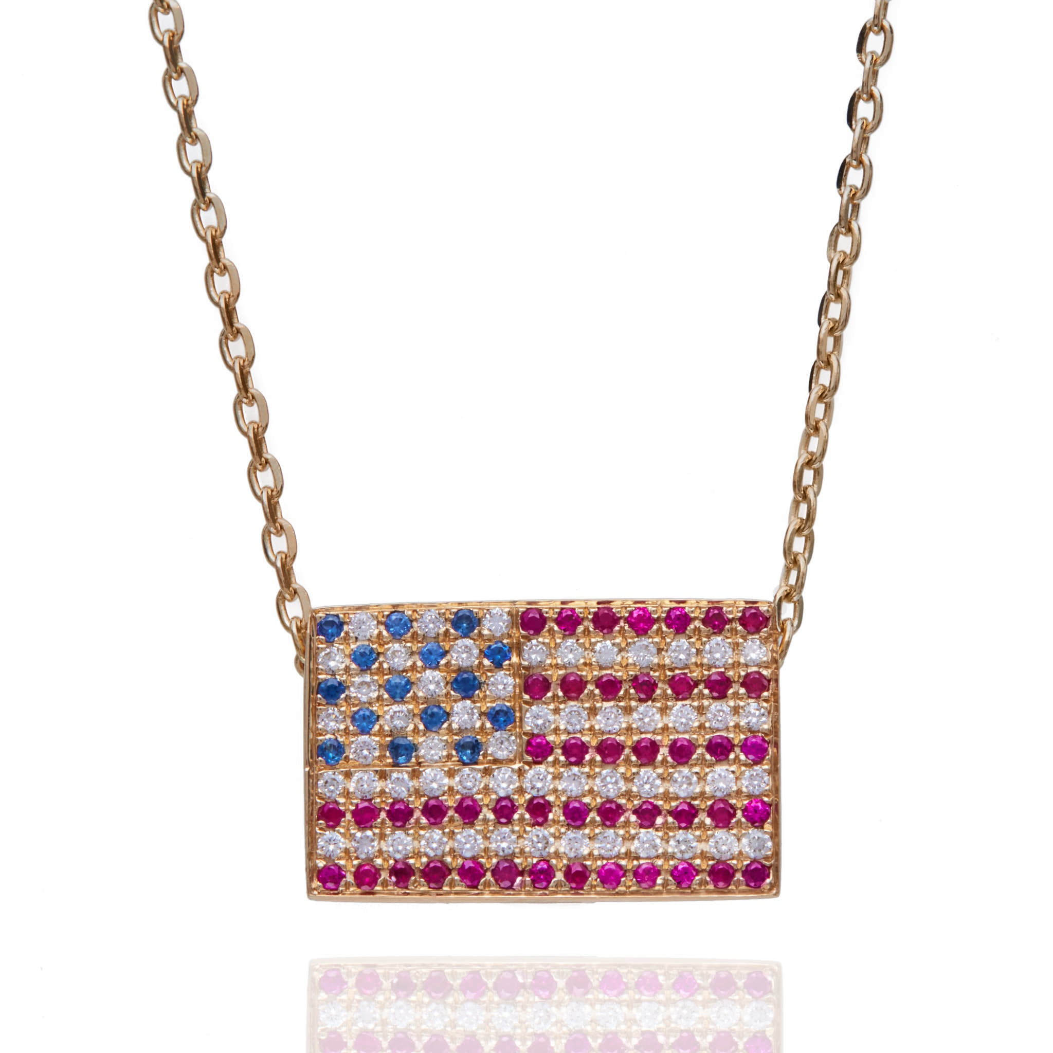 THE USA FLAG NECKLACE